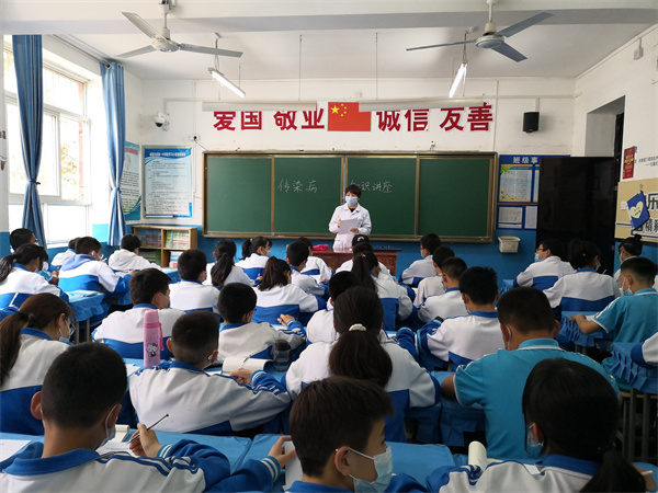 宣健康之声 护茁壮童年&mdash;&mdash;咸阳市高新一中开展春季传染病预防知识讲座