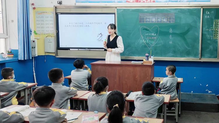 以赛促教 教学相长&mdash;&mdash;咸阳高新一中小学部语文组举办青年教师赛教活动