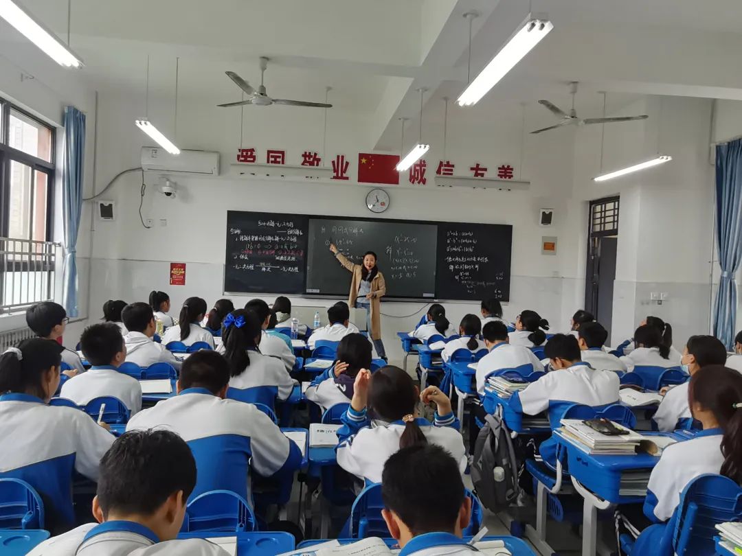 立足课堂树标杆 名师示范展风采&mdash;&mdash;咸阳市高新一中初中部开展名师示范课活动