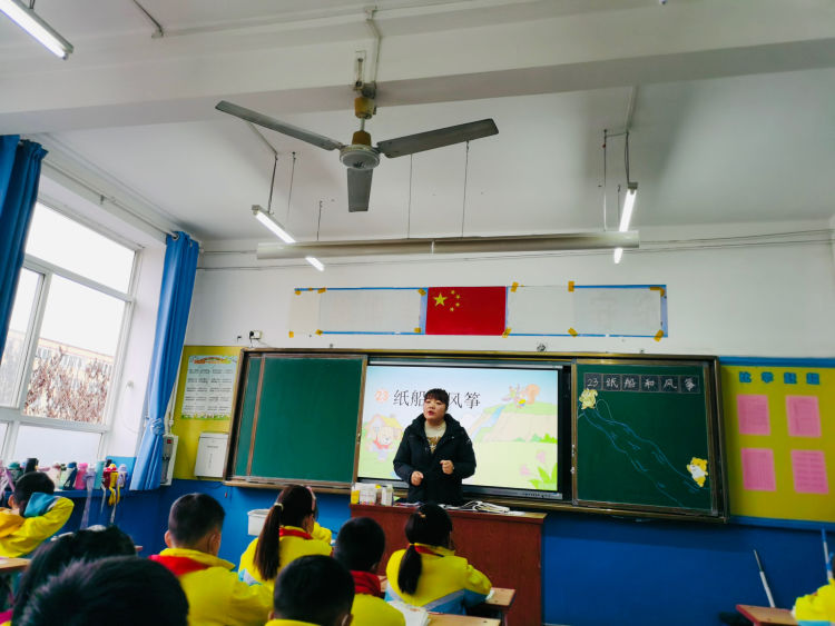 赛教磨砺展风采 研讨交流促成长&mdash;&mdash;咸阳市高新一中小学部开展第二轮青年教师赛教活动