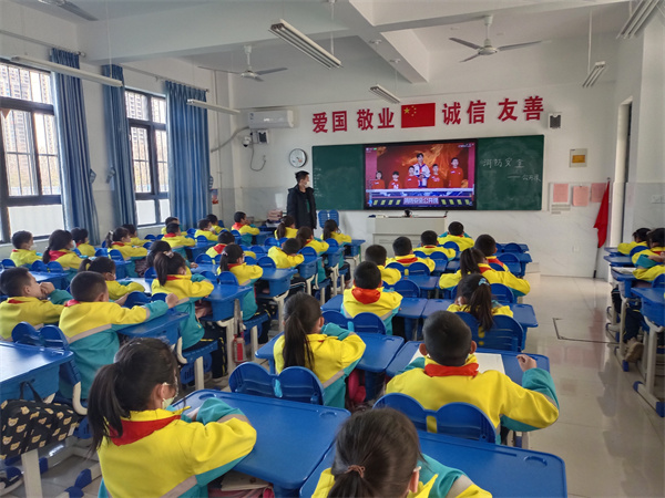 增强消防意识 守护平安校园&mdash;&mdash;咸阳市高新一中组织收看&ldquo;2023年春季全国中小学消防安全公开课&rdquo;