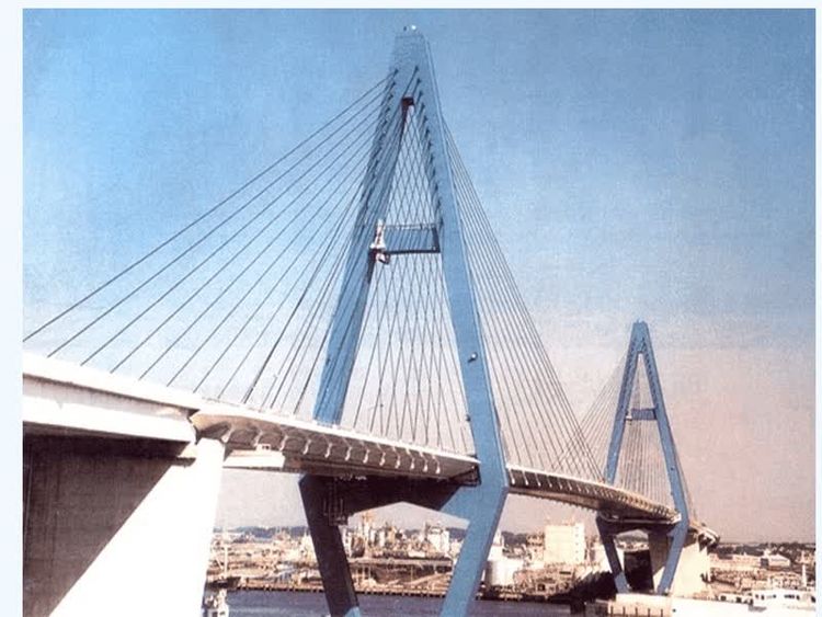 巧手搭建牙签桥 奇思妙想展创意&mdash;&mdash;咸阳高新一中小学部开展数学实践活动