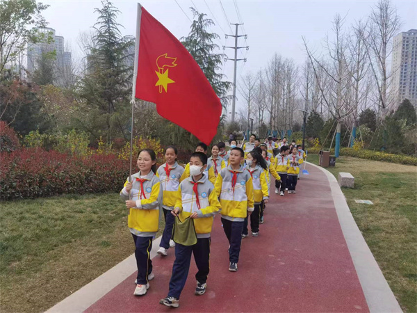 做&ldquo;雷锋精神&rdquo;践行者 高新少年在行动