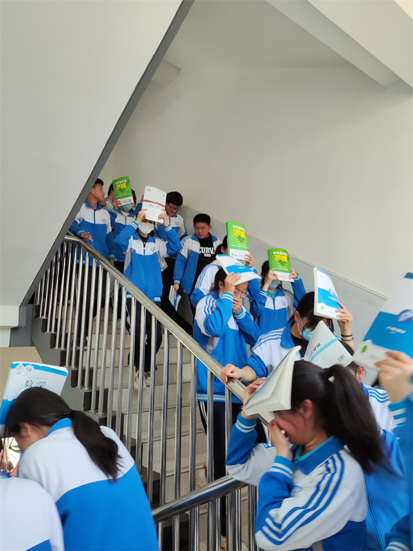 安不忘危 防患未然 &mdash;&mdash;咸阳市高新一中初中部开展紧急疏散演练活动