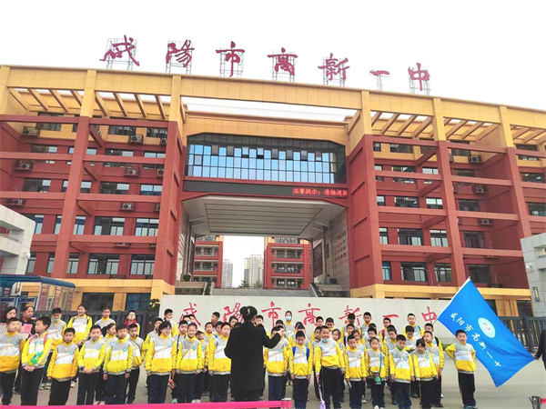 咸阳市高新一中在秦都区第二届中小学生机器人暨创客大赛中斩获佳绩