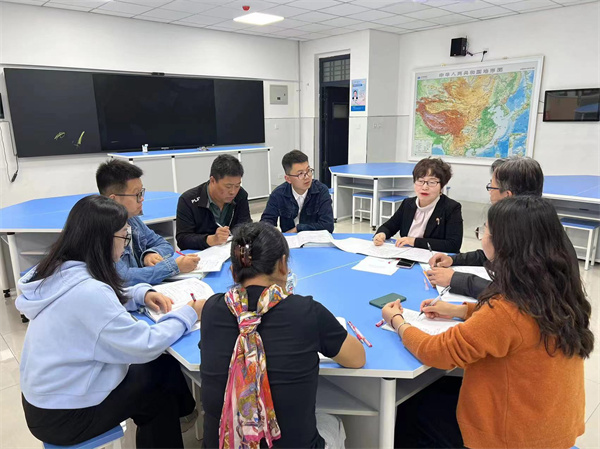 以赛促教 以赛促学&mdash;&mdash;咸阳市高新一中初中部理化生教研组开展教研活动