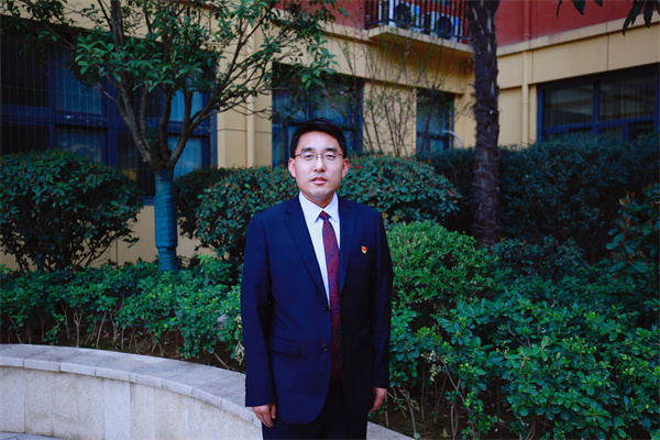 名师领航促成长 见贤思齐共芬芳&mdash;&mdash;咸阳市高新一中高中部举行第四期&ldquo;名师展示课&rdquo;