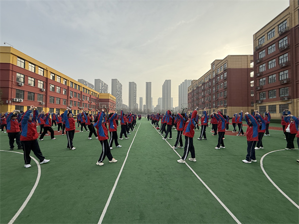 体育运动强体魄 阳光体测展风采&mdash;&mdash;咸阳市高新一中初中部举办2025届九年级中考体育第二次模拟测试