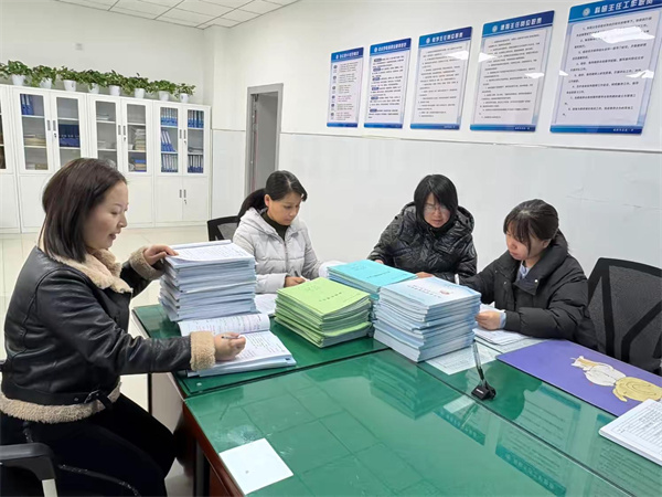 立足常规抓教学 深入检查促提升&mdash;&mdash;咸阳市高新一中初中部开展二月常规反馈会