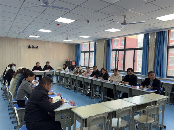 聚焦质量析得失 深耕策略谋突破&mdash;&mdash;咸阳市高新一中初中部召开初三一模质量分析会