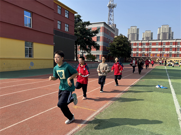 健康护航 聚力健行&mdash;&mdash;&zwj;咸阳市高新一中初中部开展体质监测活动