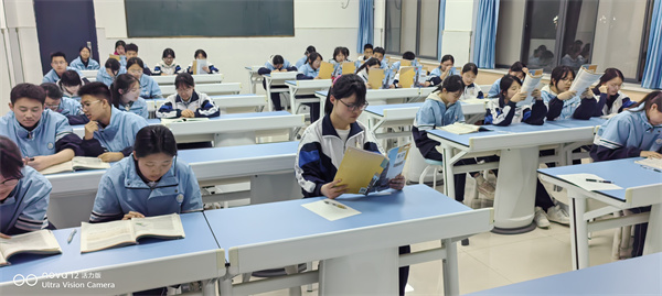声量对决 语者为王&mdash;&mdash;咸阳市高新一中高一英语 &ldquo;青蓝杯&rdquo; 朗诵大赛圆满落幕