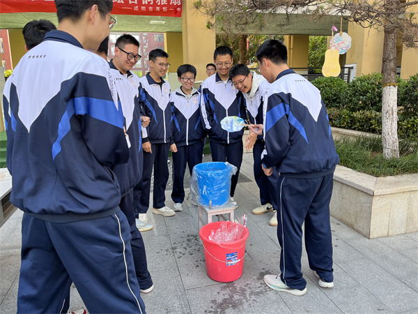 学生制作4.jpg