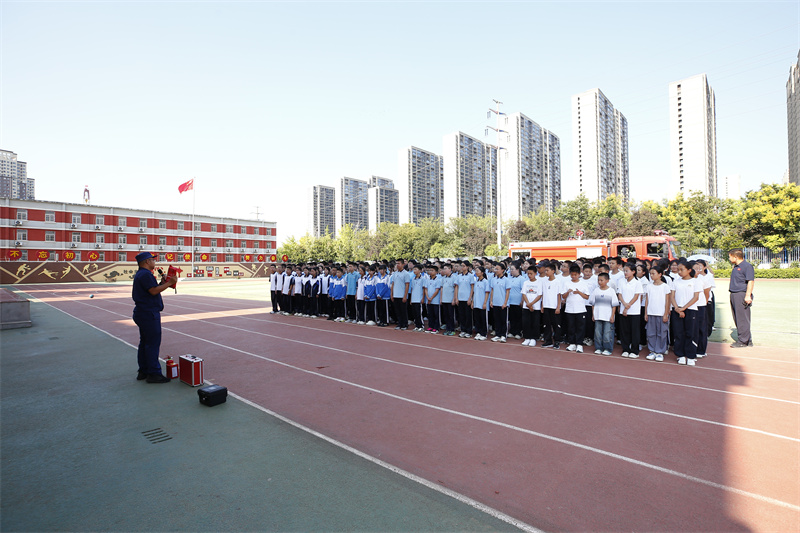 消防宣传进校园 筑牢校园 &ldquo;防火墙&rdquo;&mdash;&mdash; 咸阳市高新一中开展消防安全主题教育活动